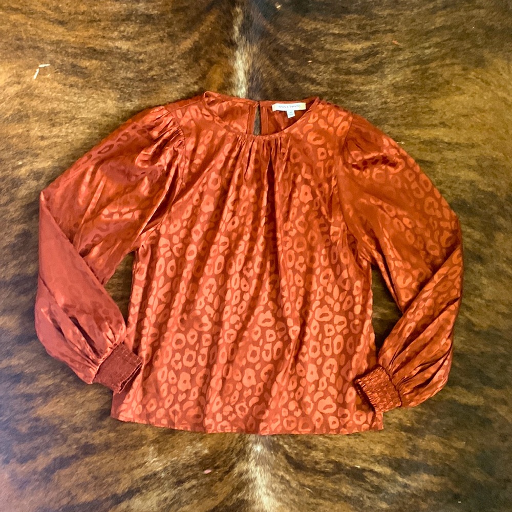 Copper leopard print top
